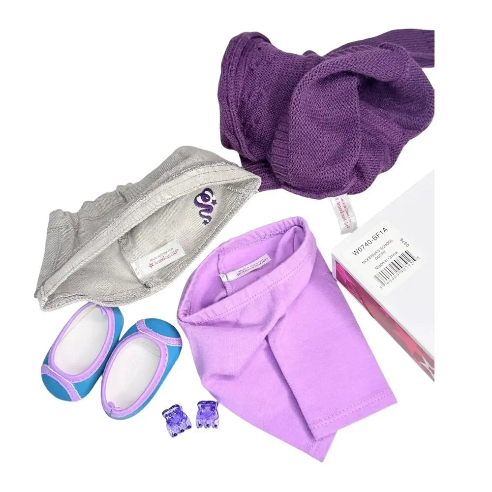American Girl McKenna School Outfit Sweater Skirt Shoes Leggings Hair Clips Box